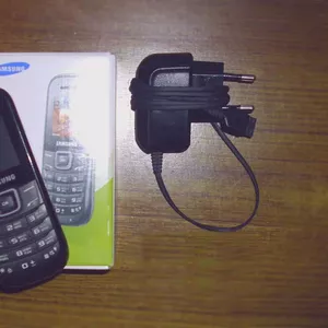 Продается телефон SAMSUNG GT-E1200