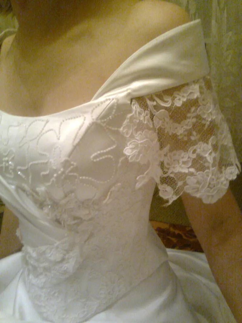 продается свадебное платье  4