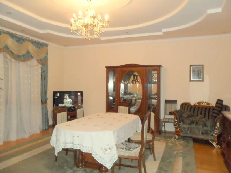 Продам дом в парковой зоне 5