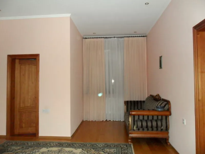 Продам дом в парковой зоне 11