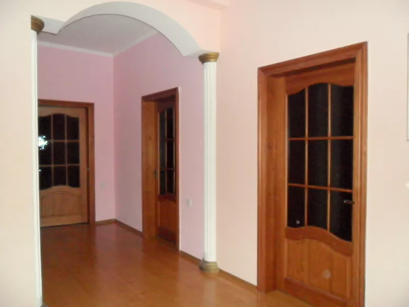 Продам дом в парковой зоне 12