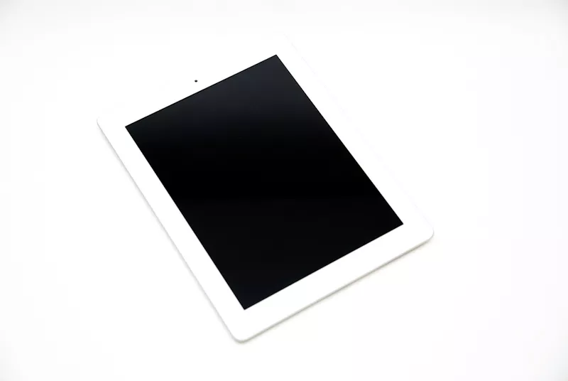 продам планшет Apple iPad 3   чехол