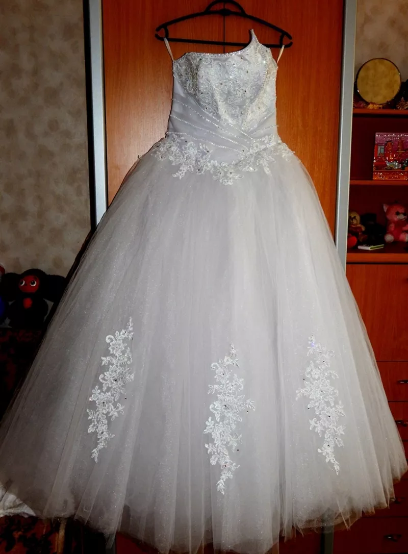 Шикарное свадебное платье в идеальном состоянии