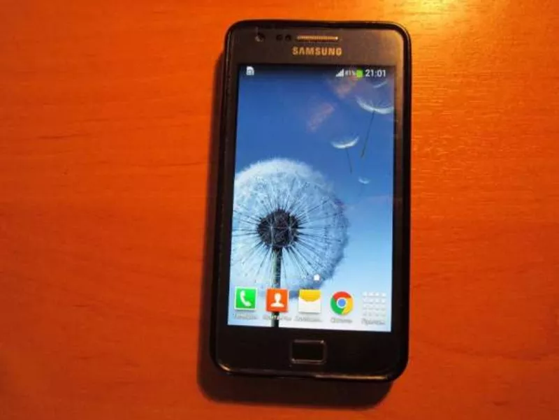 Продаю Samsung galaxy s2 plus оригинал с новым аккумулятором