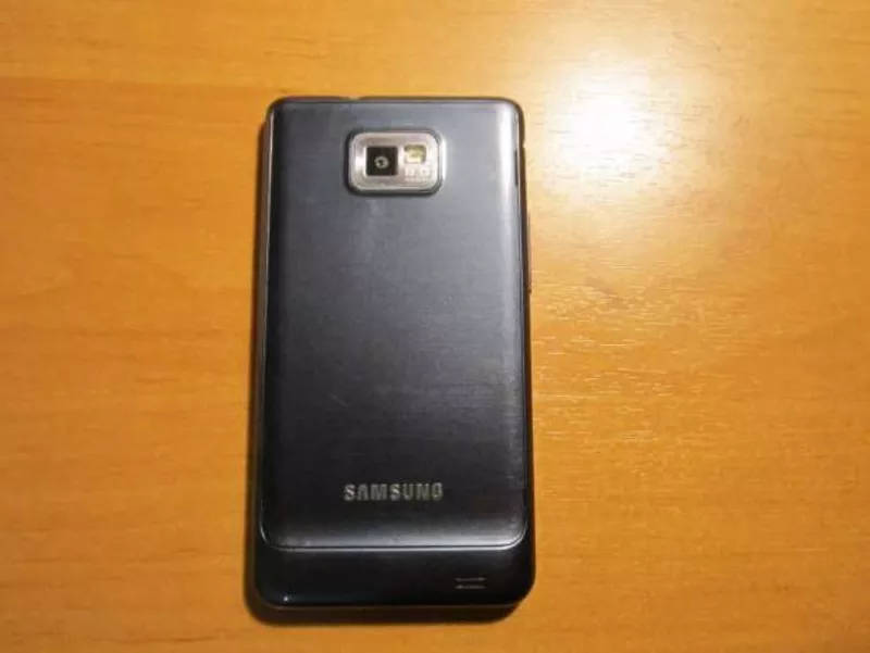 Продаю Samsung galaxy s2 plus оригинал с новым аккумулятором 2
