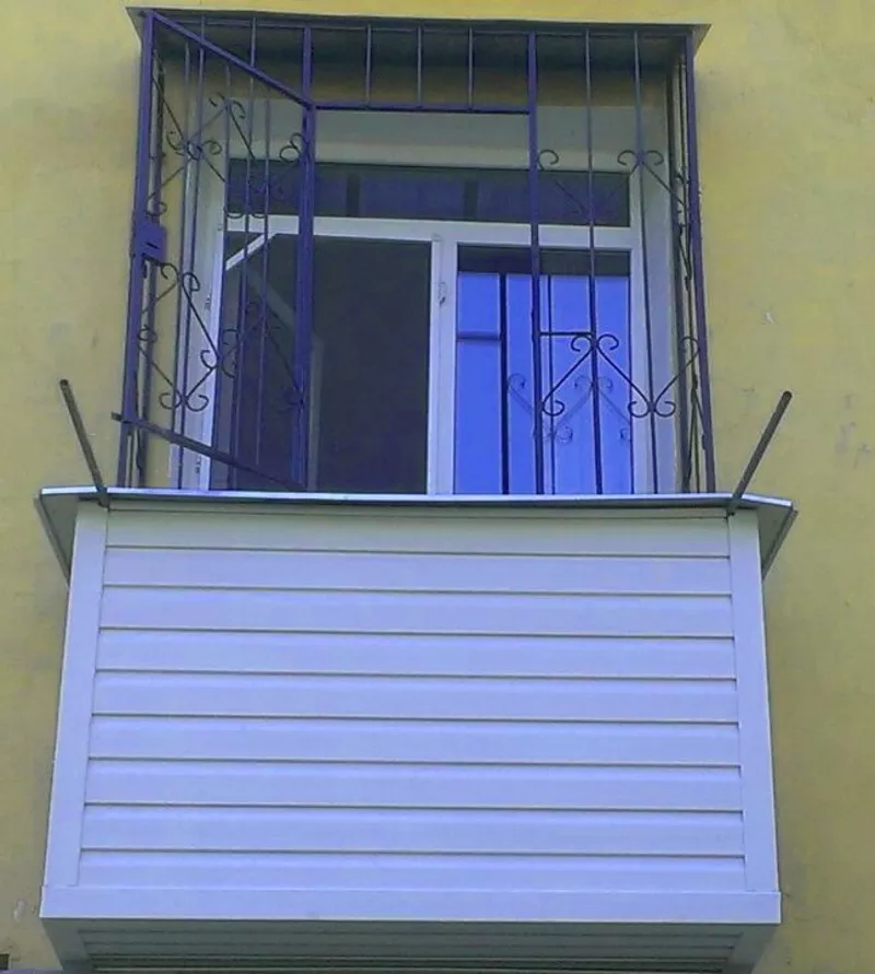 Обшивка балкона сайдингом. Низкие цены! 2