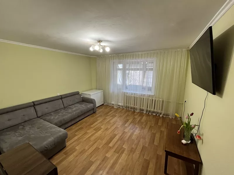 Продаю квартиру на степном 2  3