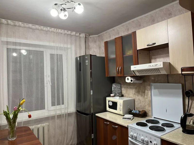 Продаю квартиру на степном 2  4